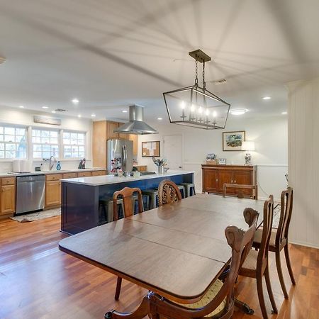 Spacious St Simons Island Vacation Rental With Pool! St. Simons Island Esterno foto