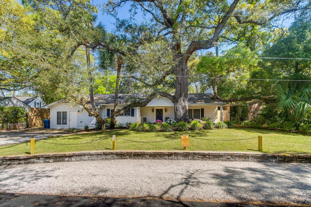 Spacious St Simons Island Vacation Rental With Pool! St. Simons Island Esterno foto