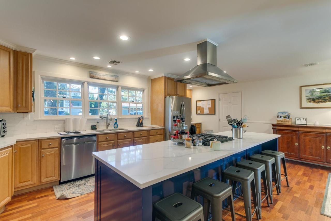 Spacious St Simons Island Vacation Rental With Pool! St. Simons Island Esterno foto