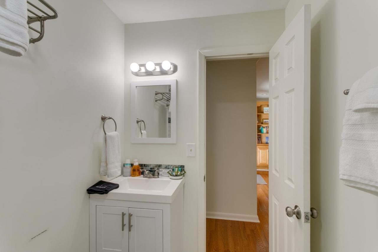 Spacious St Simons Island Vacation Rental With Pool! St. Simons Island Esterno foto
